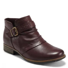 Earth Women's Abby Buckeye Low Boots- Raisin